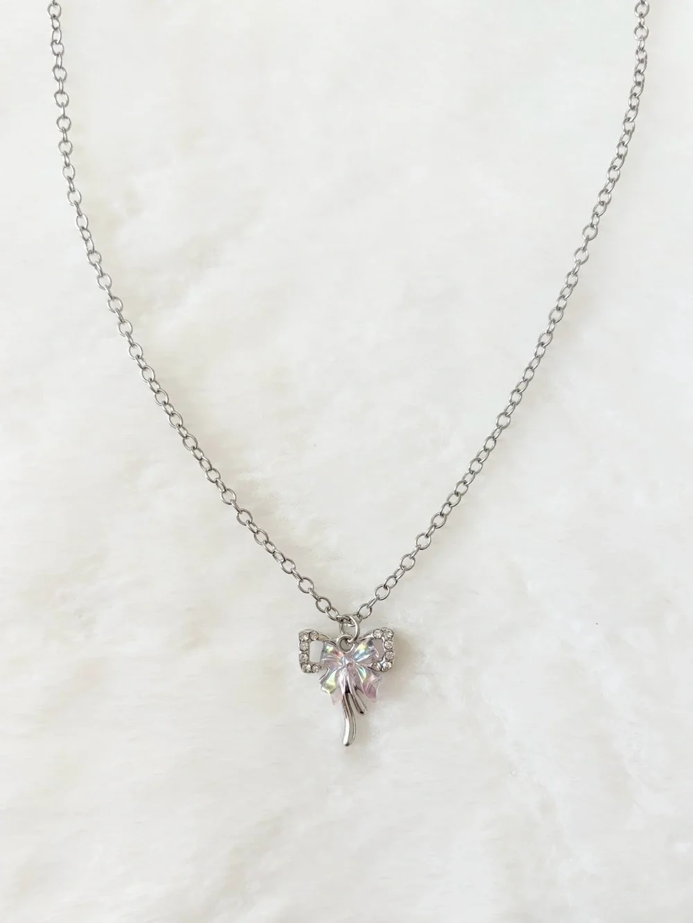 5/$15 🩷 MUST BUNDLE Silver Bow & Crystal Pendant Necklace - Women Jewelry
